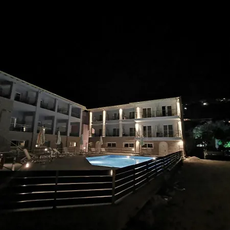3 Island View 3*