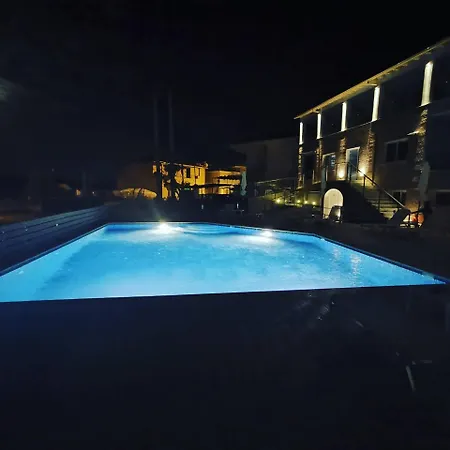 فندق 3 Island View 3*