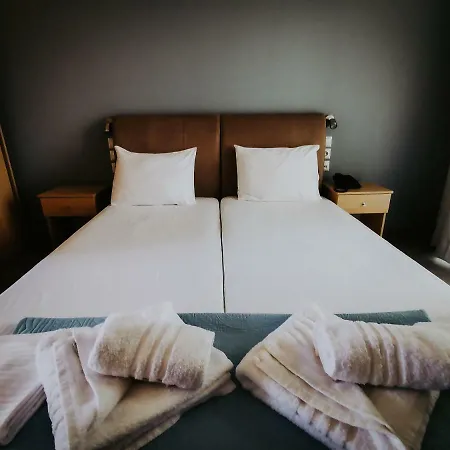 3 Island View Hotel 3*