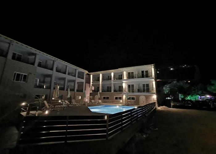 3 Island View 3*