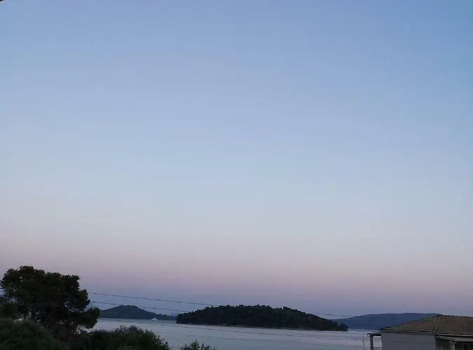 Hotel 3 Island View