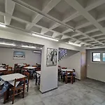 3 Island View Hotel