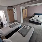 Hotel 3 Island View