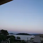 Hotel 3 Island View