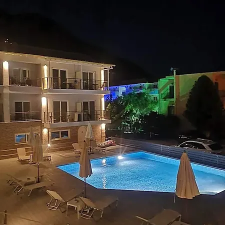 3 Island View Hotel 3*