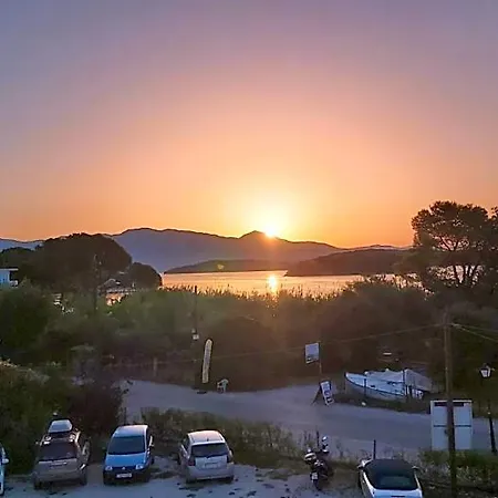 3 Island View